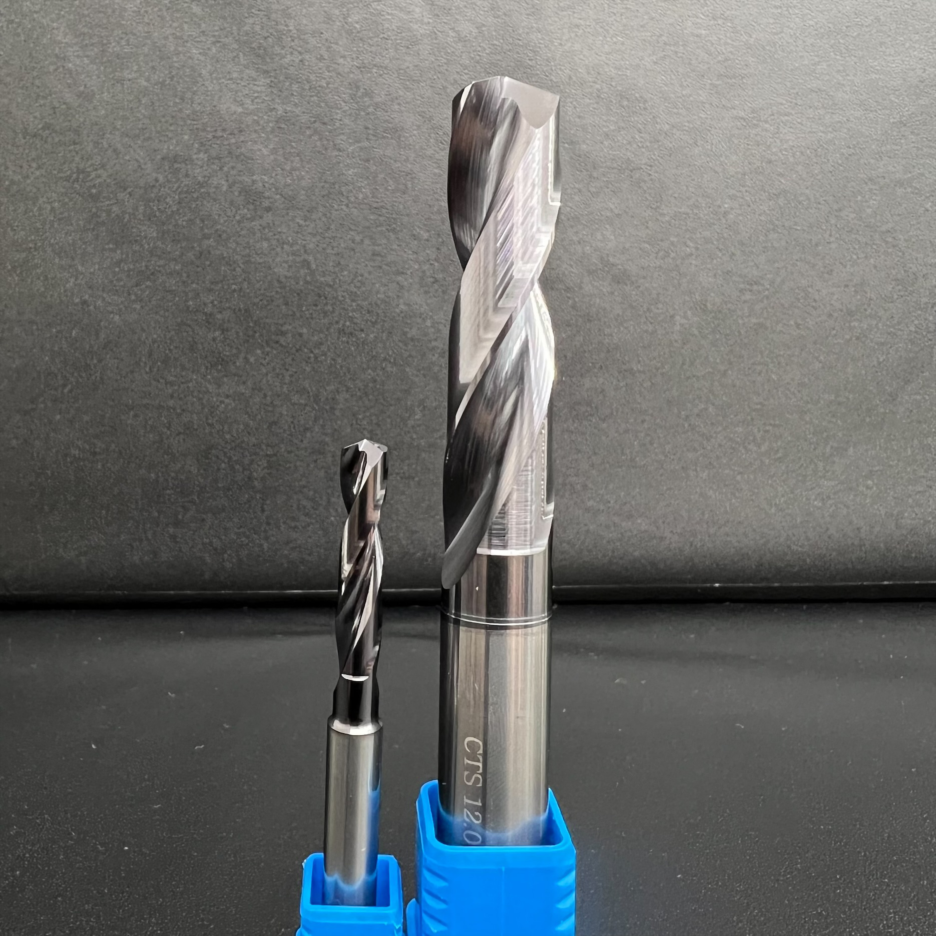 CTS3D 超硬3Dタイプオイル穴有り2枚刃ドリル【刀】 2 Flutes Tungsten Carbide Drill 3D Type with Oil Hole
